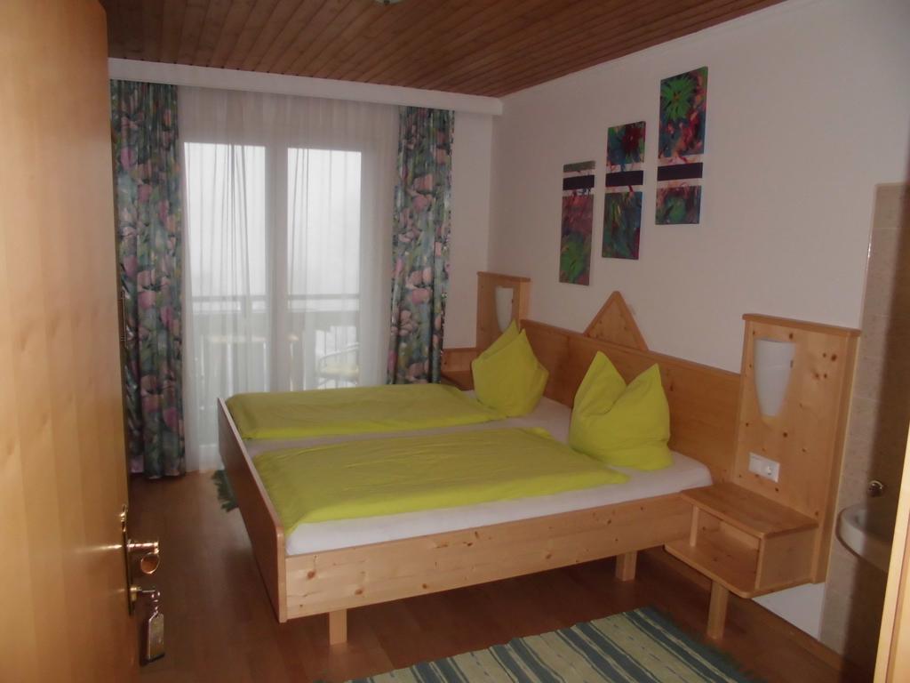 Pension & Ferienwohnung Dullnig Gmünd Rum bild